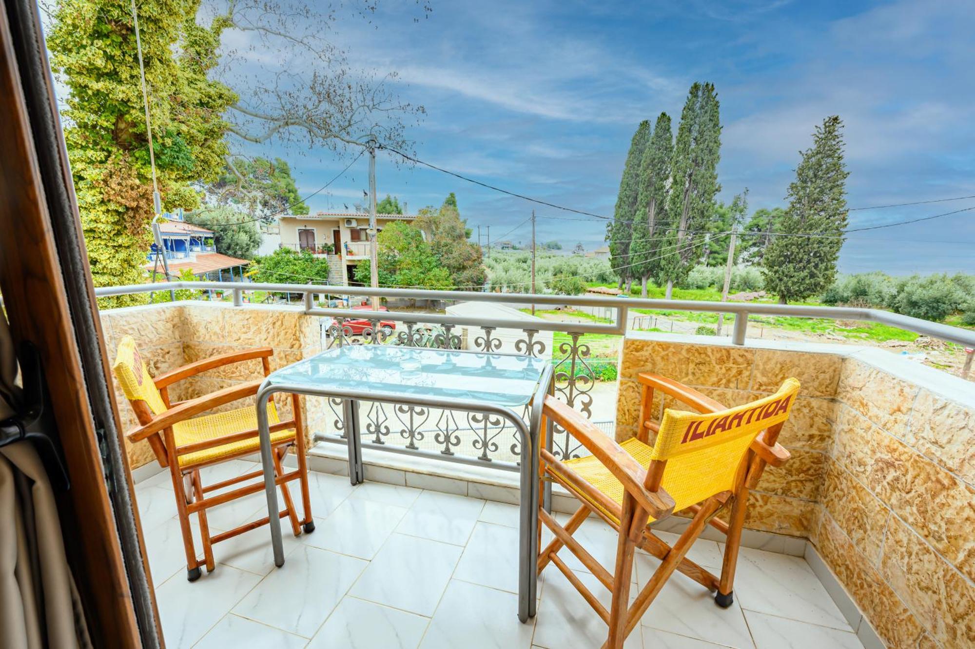Iliahtida Apartments Rovies Exterior photo